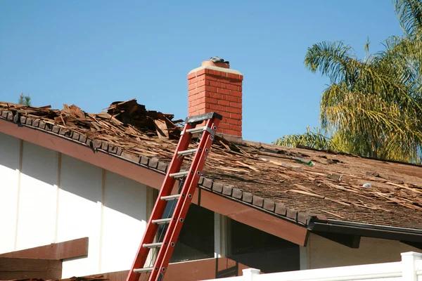 Choosing the Right Roof Replacement Contractor in Olney